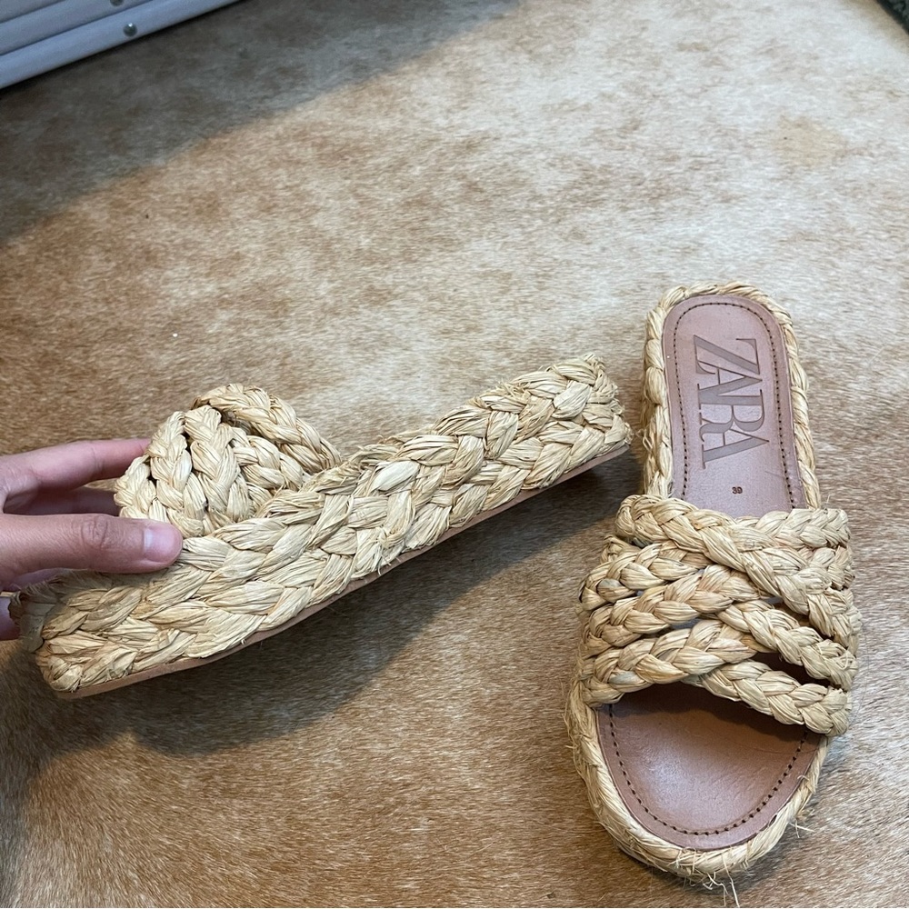 Zara Raffia Sandals - Picture 2 of 3
